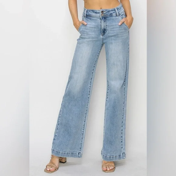 NEW High Waisted Double Button Closure Light Wash Jeans, 29 - Picture 2 of 7